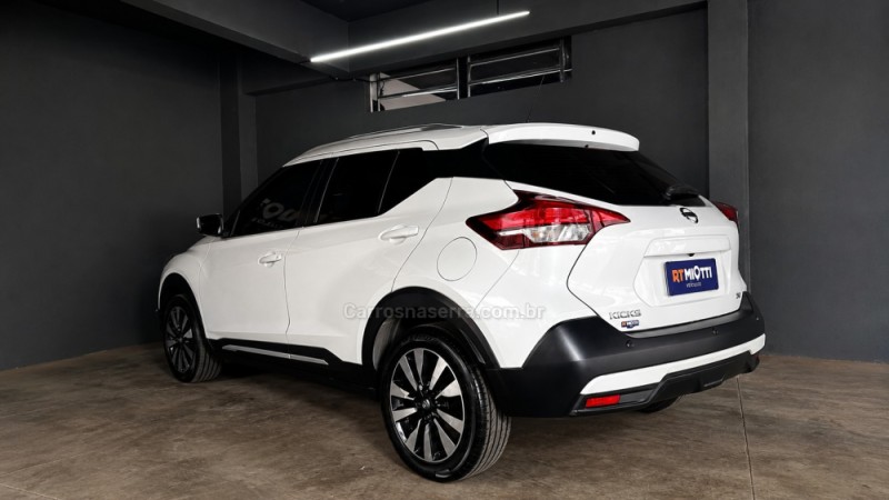 KICKS 1.6 16V FLEX SV PACK PLUS 4P XTRONIC - 2019 - MUçUM