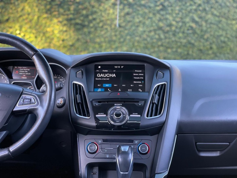 FOCUS 2.0 TITANIUM PLUS HATCH 16V FLEX 4P AUTO - 2017 - FARROUPILHA