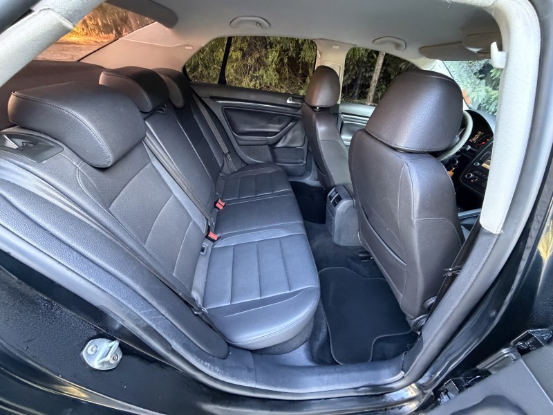 JETTA 2.5 I 20V 170CV GASOLINA 4P TIPTRONIC - 2010 - CAXIAS DO SUL