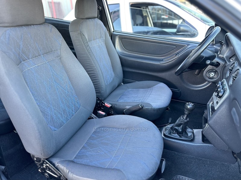 CELTA 1.0 MPFI SPIRIT 8V FLEX 2P MANUAL - 2006 - CAMPO BOM