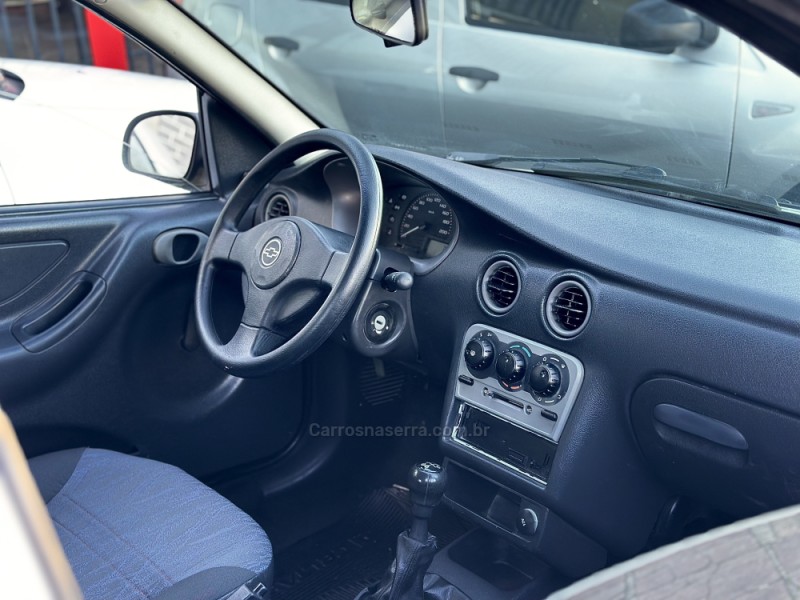 CELTA 1.0 MPFI SPIRIT 8V FLEX 2P MANUAL - 2006 - CAMPO BOM