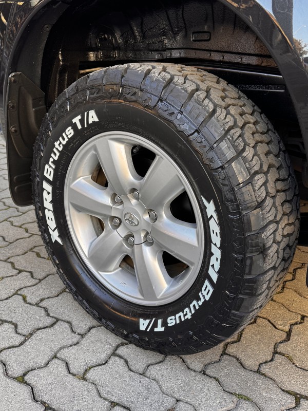 HILUX SW4 3.0 SRV 4X4 7 LUGARES 16V TURBO INTERCOOLER DIESEL 4P AUTOMÁTICO - 2010 - CAXIAS DO SUL