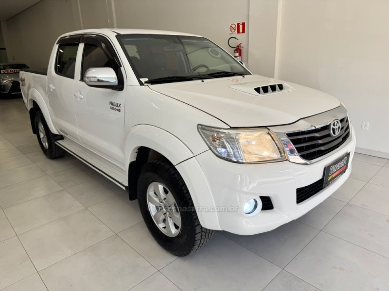 HILUX 3.0 8V SRV 4X4 CD TURBO DIESEL 4P MANUAL - 2014 - SALVADOR DO SUL