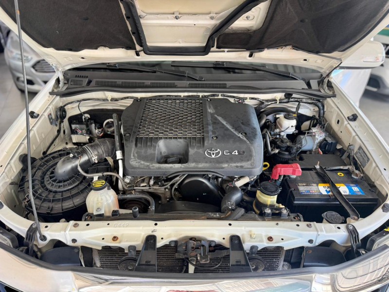 HILUX SW4 3.0 SRV 4X4 16V TURBO INTERCOOLER DIESEL 4P AUTOMÁTICO - 2012 - CAXIAS DO SUL