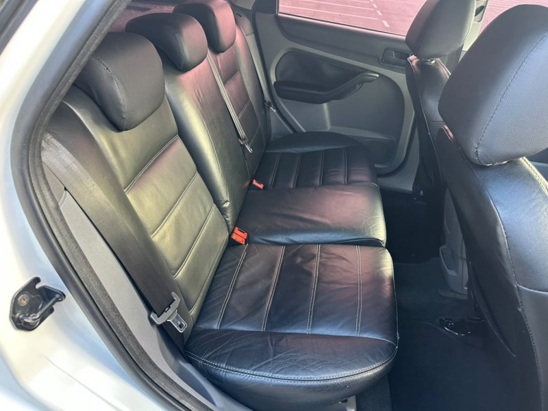 FOCUS 1.6 GLX 16V FLEX 4P MANUAL - 2011 - CAXIAS DO SUL