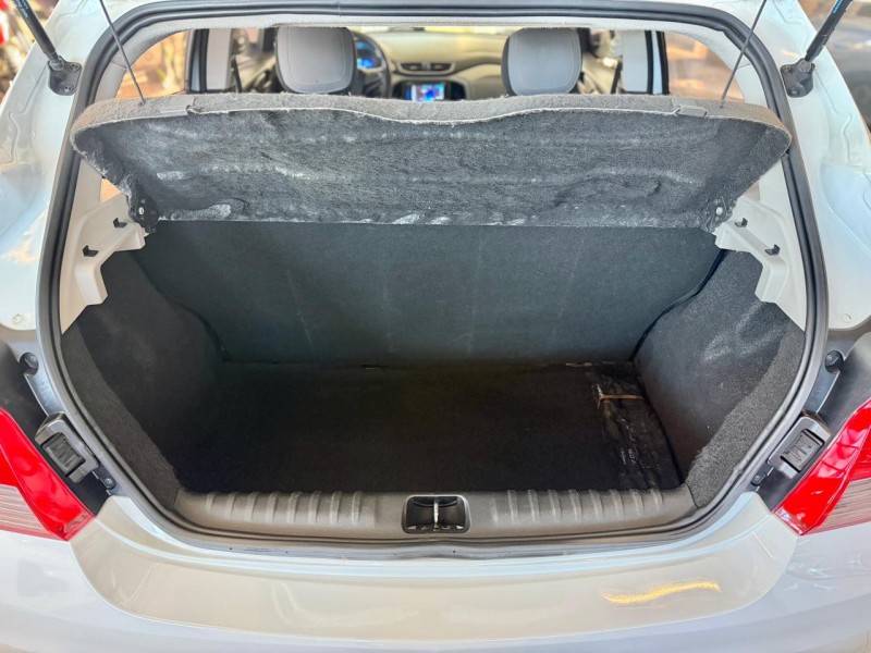 ONIX 1.0 LT 12V FLEX 4P MANUAL - 2013 - CAXIAS DO SUL