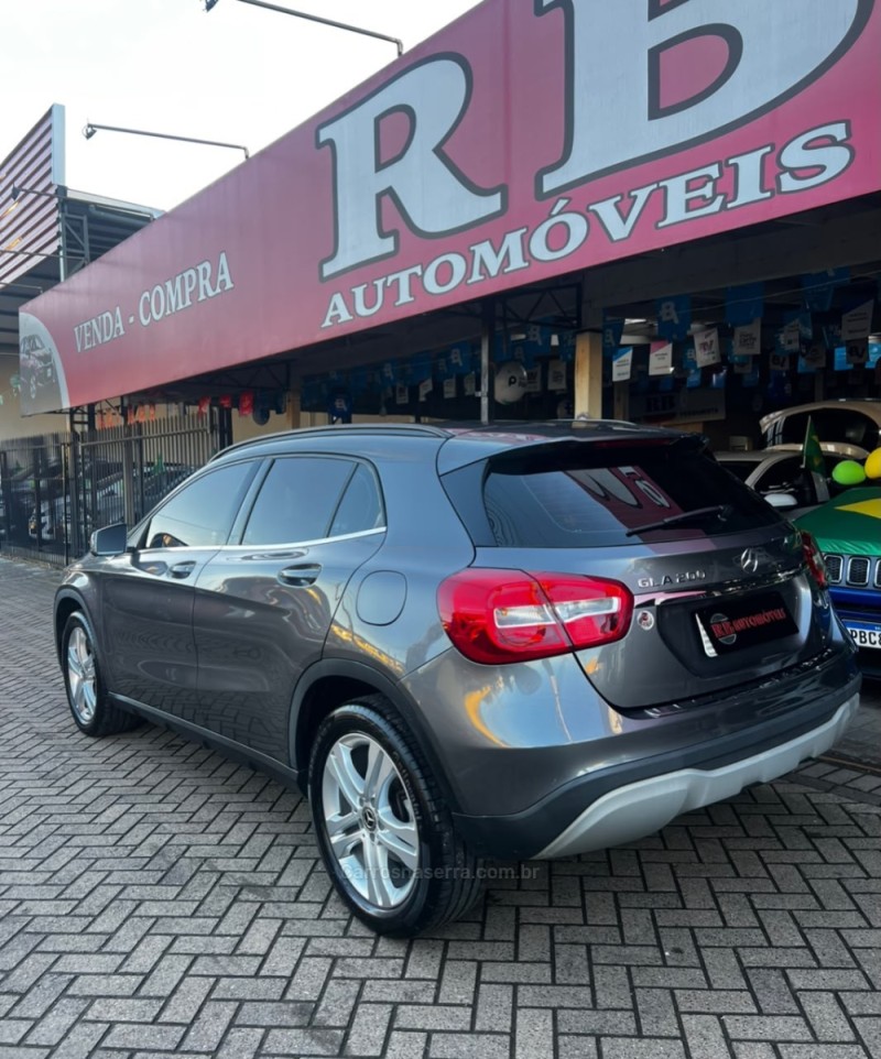 GLA 200 1.6 CGI STYLE 16V TURBO FLEX 4P AUTOMÁTICO - 2019 - PAROBé