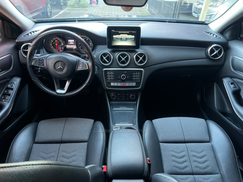 GLA 200 1.6 CGI STYLE 16V TURBO FLEX 4P AUTOMÁTICO - 2019 - PAROBé