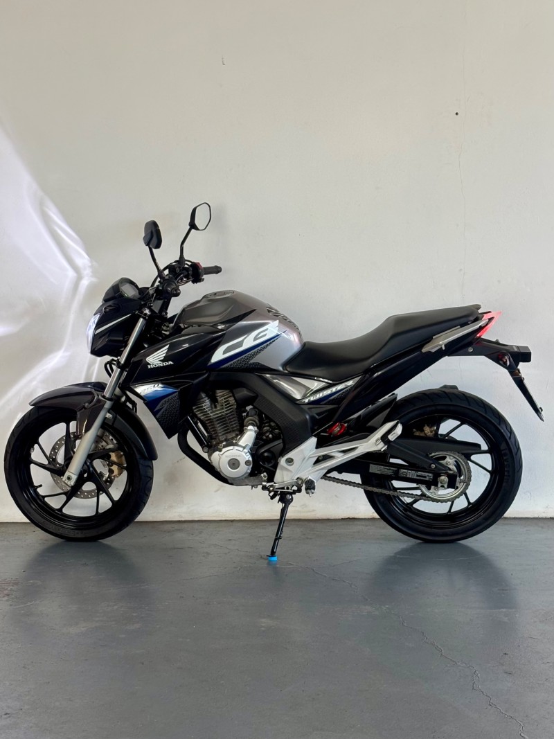 CB 250F TWISTER CBS - 2020 - CAXIAS DO SUL