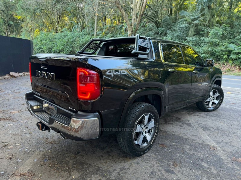 RAMPAGE 2.0 HURRICANE LARAMIE 4 4X4 TURBO GASOLINA 4P AUTOMÁTICO - 2024 - DOIS IRMãOS