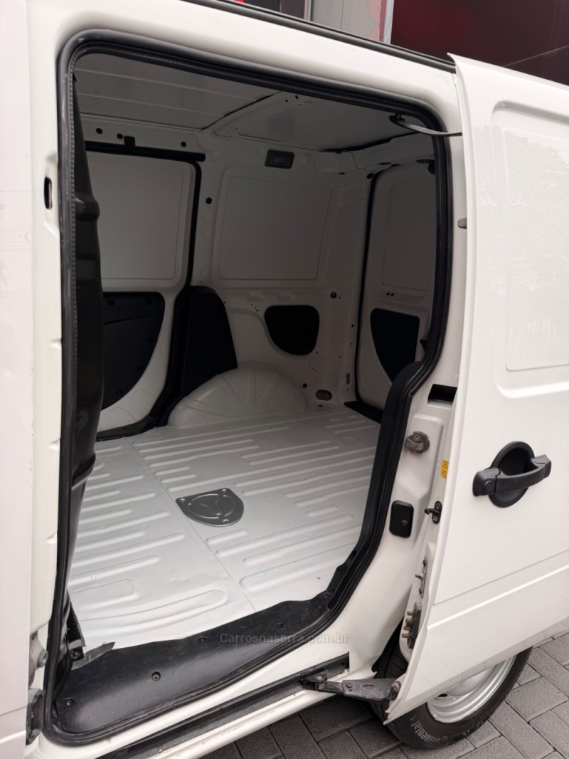 DOBLÓ 1.4 MPI CARGO FLEX 2P MANUAL - 2015 - ESTâNCIA VELHA