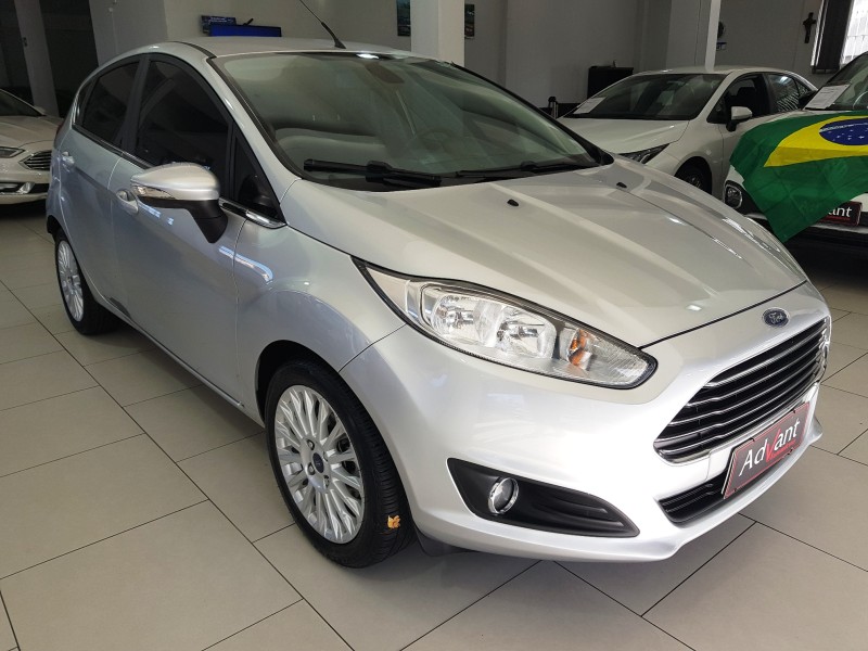 FIESTA 1.6 TITANIUM HATCH 16V FLEX 4P AUTOMÁTICO - 2015 - CAXIAS DO SUL
