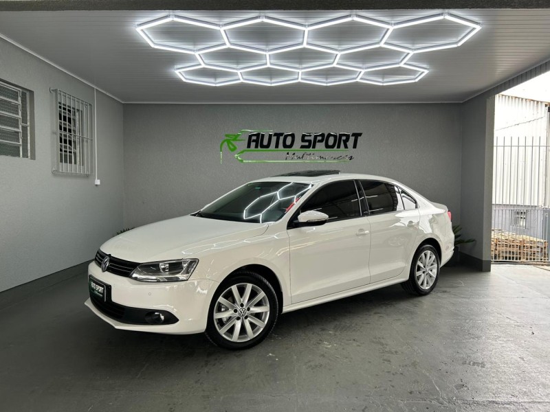 JETTA 2.0 COMFORTLINE FLEX 4P TIPTRONIC