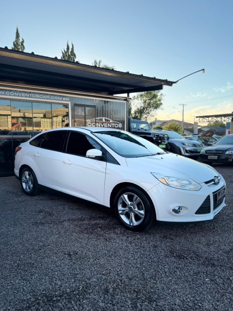FOCUS 2.0 16V FLEX 4P AUTOMÁTICO - 2015 - LAJEADO