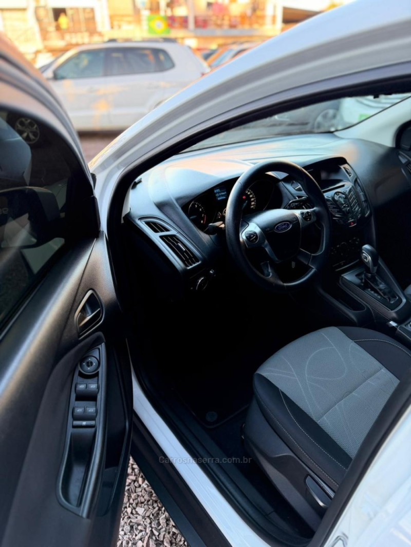 FOCUS 2.0 16V FLEX 4P AUTOMÁTICO - 2015 - LAJEADO