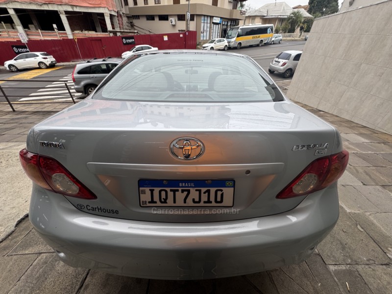 COROLLA 1.8 XLI 16V FLEX 4P AUTOMÁTICO - 2011 - GARIBALDI