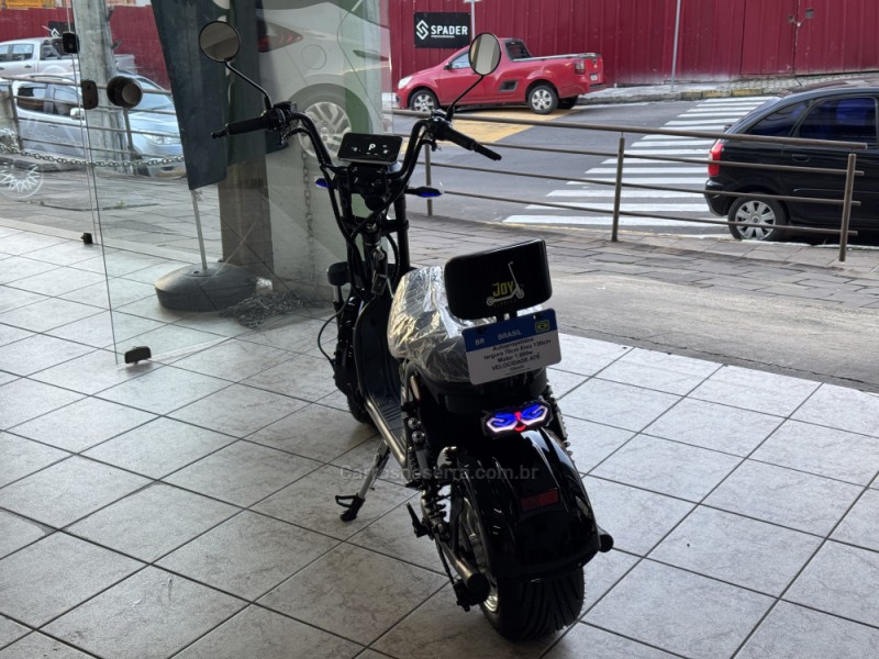 SCOOTER ELÉTRICA  - 2027 - GARIBALDI