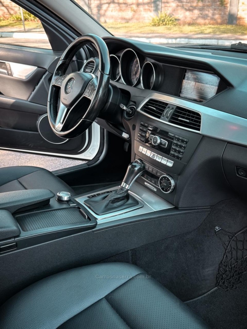 C 200 1.8 CGI AVANTGARDE 16V GASOLINA 4P AUTOMÁTICO - 2013 - NOVO HAMBURGO