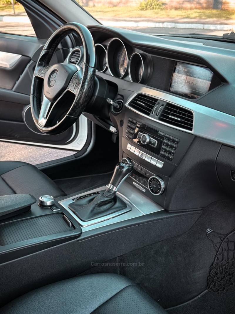 C 200 1.8 CGI AVANTGARDE 16V GASOLINA 4P AUTOMÁTICO - 2013 - NOVO HAMBURGO