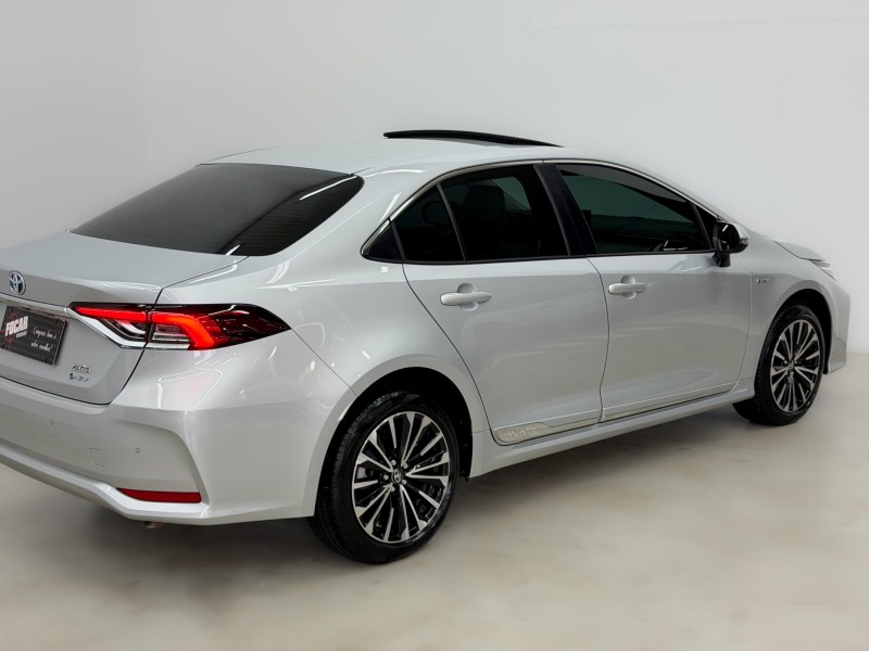 COROLLA 1.8 ALTIS PREMIUM 16V HÍBRIDO 4P AUTOMÁTICO - 2026 - CAXIAS DO SUL