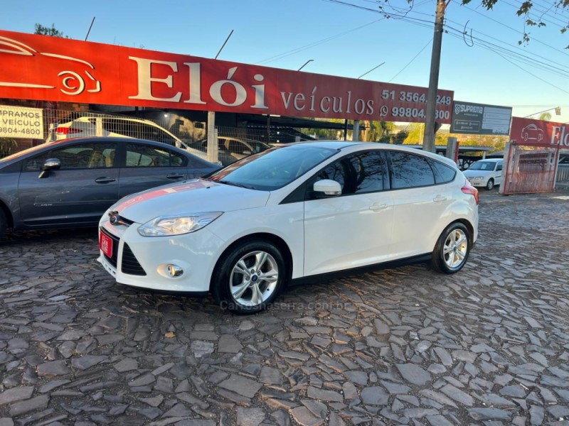 FOCUS 1.6 SE 16V FLEX 4P MANUAL - 2015 - DOIS IRMãOS