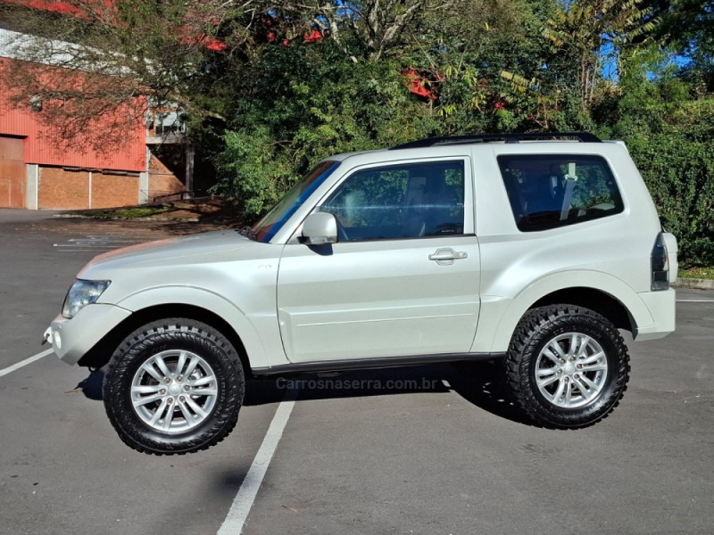 PAJERO FULL 3.2 HPE 4X4 16V TURBO INTERCOOLER DIESEL 2P AUTOMÁTICO - 2013 - BENTO GONçALVES