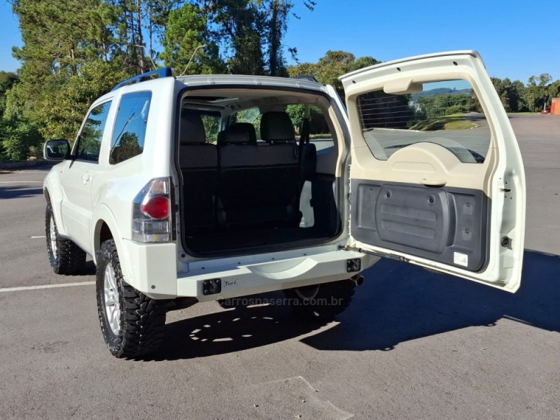 PAJERO FULL 3.2 HPE 4X4 16V TURBO INTERCOOLER DIESEL 2P AUTOMÁTICO - 2013 - BENTO GONçALVES