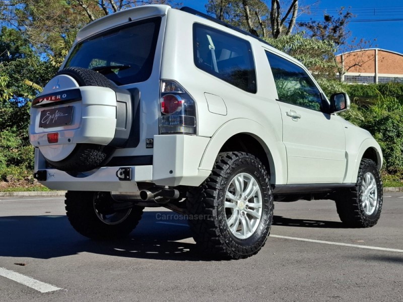 PAJERO FULL 3.2 HPE 4X4 16V TURBO INTERCOOLER DIESEL 2P AUTOMÁTICO - 2013 - BENTO GONçALVES