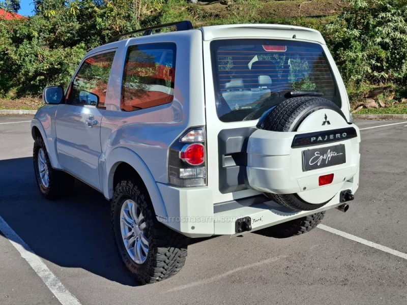 PAJERO FULL 3.2 HPE 4X4 16V TURBO INTERCOOLER DIESEL 2P AUTOMÁTICO - 2013 - BENTO GONçALVES