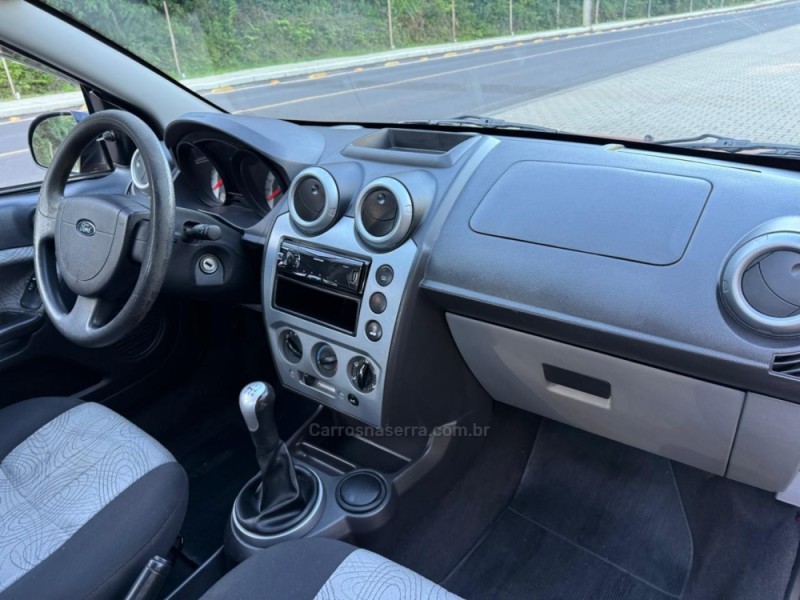 FIESTA 1.6 MPI 8V GASOLINA 4P MANUAL - 2009 - IVOTI