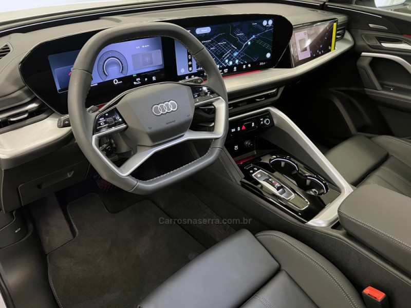 Q5 2.0 SPORTBACK S-LINE BLACK QUATTRO GASOLINA 4P AUTOMÁTICA - 2026 - FLORES DA CUNHA