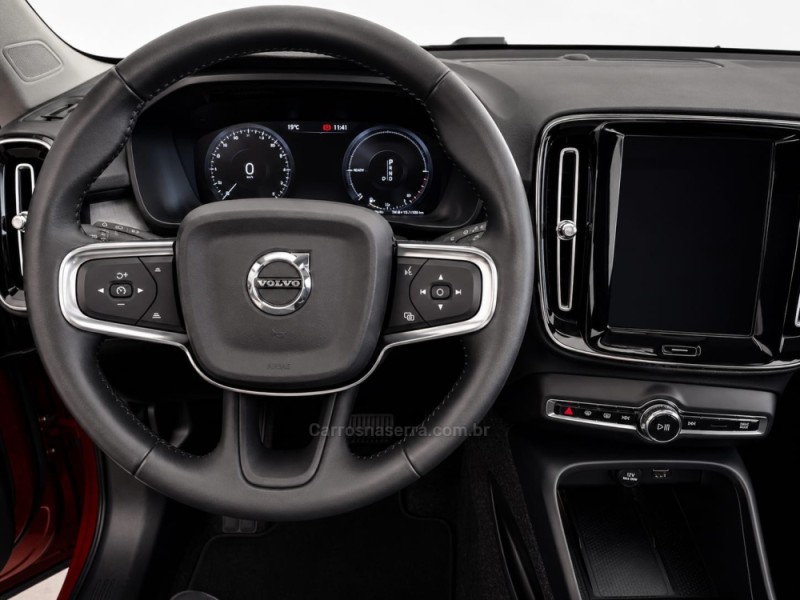 XC 40 1.5 T5 GASOLINA RECHARGE INSCRIPTION 4P AUTOMÁTICO - 2021 - CAXIAS DO SUL