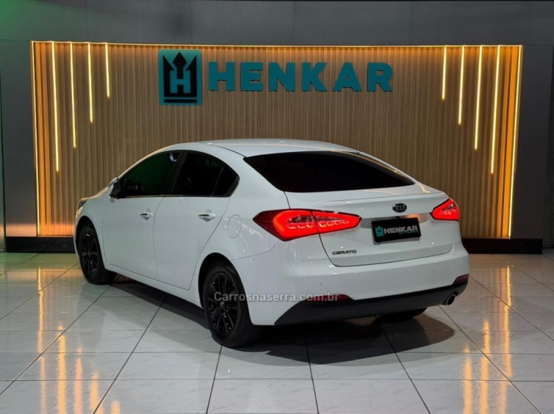 CERATO 1.6 SX3 16V GASOLINA 4P MANUAL - 2014 - CAMPO BOM