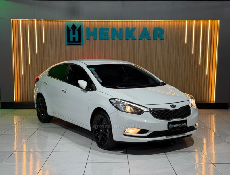 CERATO 1.6 SX3 16V GASOLINA 4P MANUAL - 2014 - CAMPO BOM