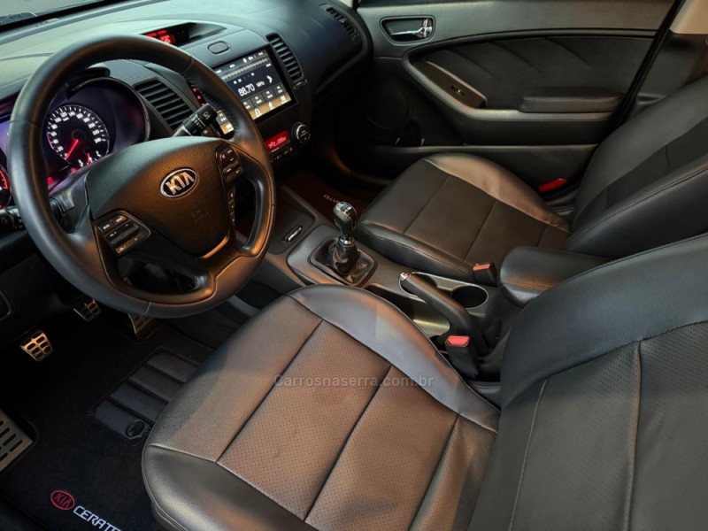 CERATO 1.6 SX3 16V GASOLINA 4P MANUAL - 2014 - CAMPO BOM