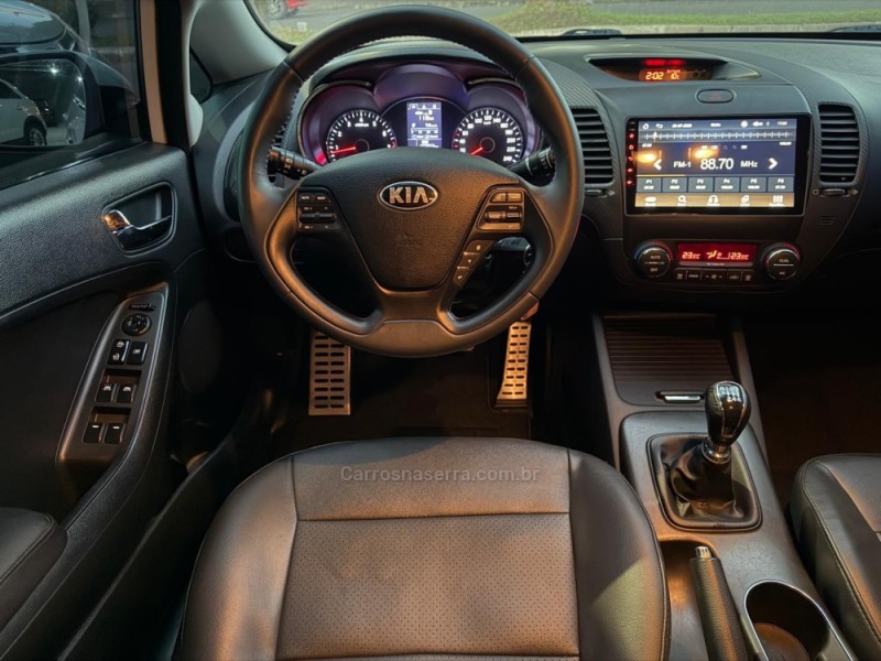 CERATO 1.6 SX3 16V GASOLINA 4P MANUAL - 2014 - CAMPO BOM