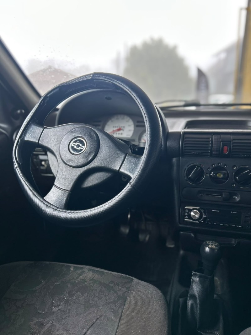 CORSA 1.0 MPFI MILENIUM SEDAN 8V GASOLINA 4P MANUAL - 2002 - CANELA