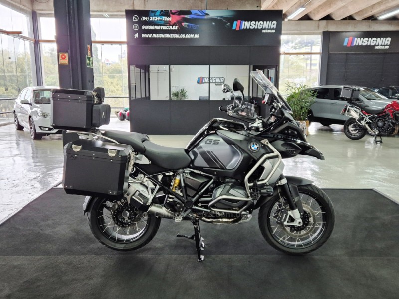 R 1250 GS ADVENTURE PREMIUM TRIPLE BLACK - 2023 - CAXIAS DO SUL