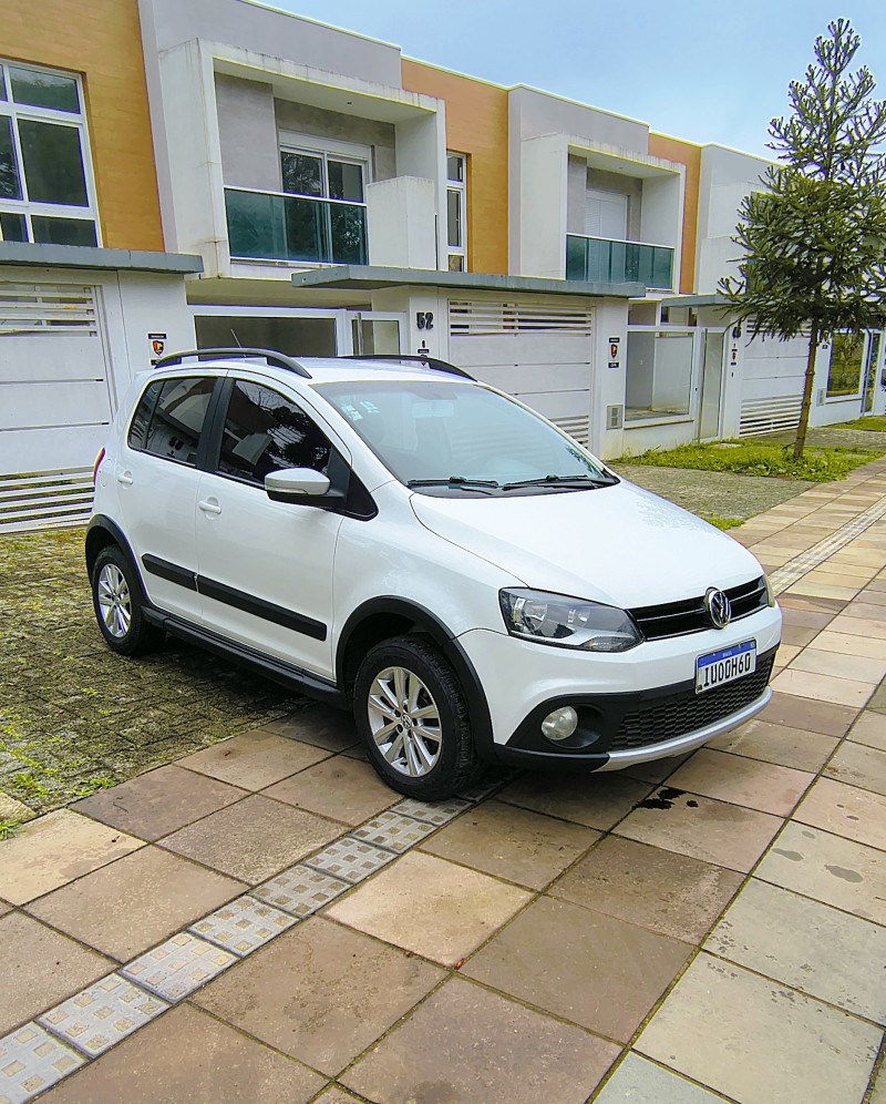 CROSSFOX 1.6 MI FLEX 8V 4P MANUAL - 2014 - FARROUPILHA