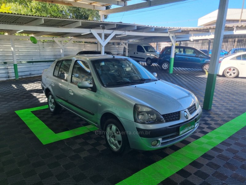 CLIO 1.0 PRIVILÉGE SEDAN 16V GASOLINA 4P MANUAL - 2005 - CAXIAS DO SUL