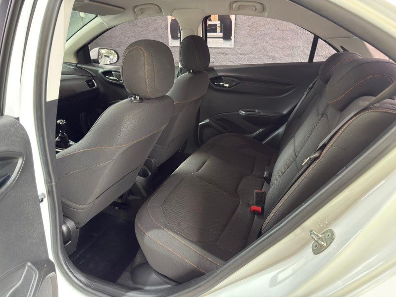ONIX 1.4 MPFI LTZ 8V FLEX 4P MANUAL - 2014 - FARROUPILHA
