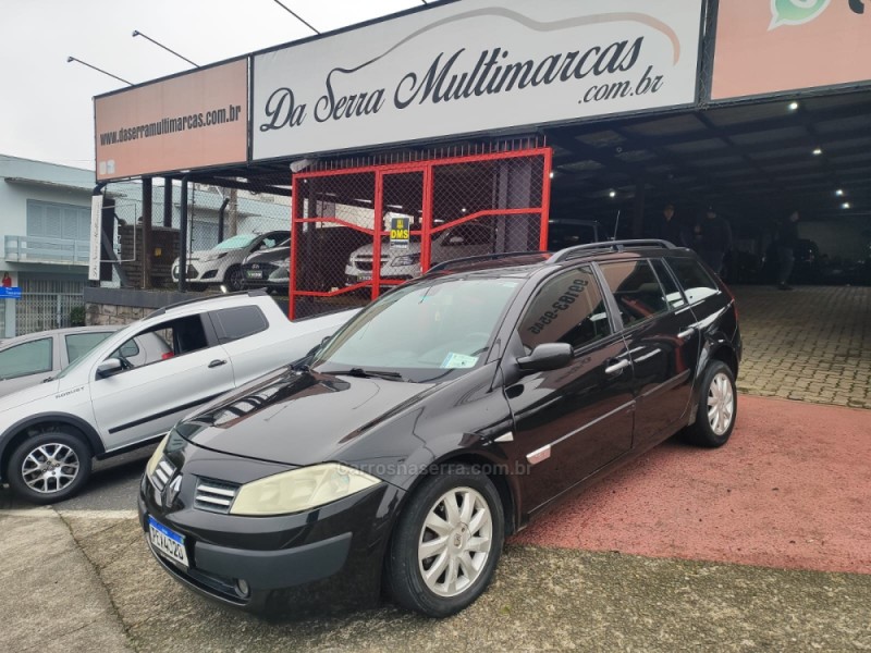 MÉGANE 1.6 DYNAMIQUE GRAND TOUR 16V FLEX 4P MANUAL - 2012 - FARROUPILHA