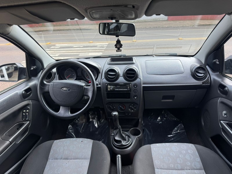 FIESTA 1.0 MPI 8V GASOLINA 4P MANUAL - 2012 - VACARIA