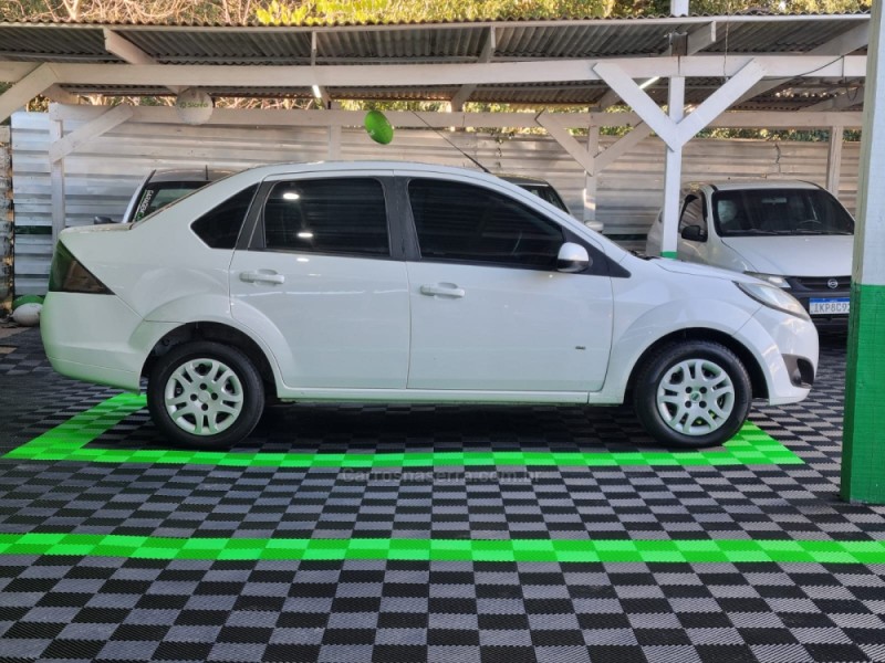 FIESTA 1.0 SE 8V FLEX 4P MANUAL - 2014 - CAXIAS DO SUL