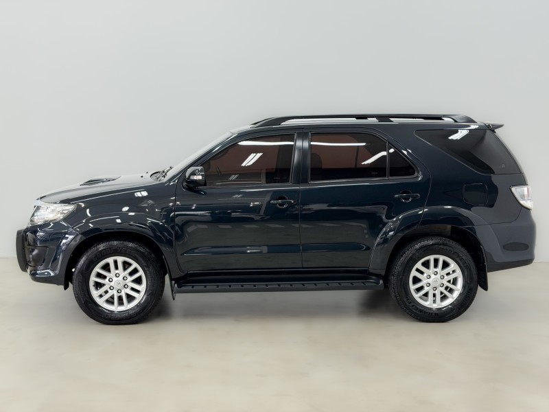 HILUX SW4 3.0 SRV 4X4 16V TURBO INTERCOOLER DIESEL 4P AUTOMÁTICO - 2014 - CAXIAS DO SUL
