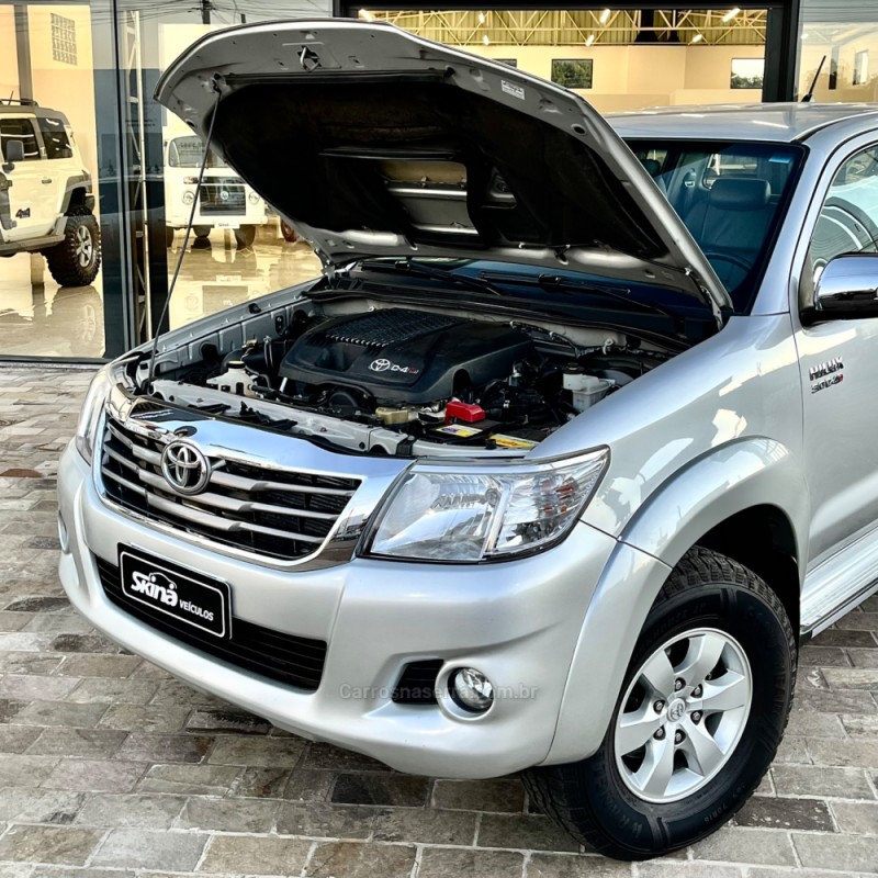 HILUX 3.0 SRV 4X4 CD 16V TURBO INTERCOOLER DIESEL 4P AUTOMÁTICO - 2014 - VACARIA
