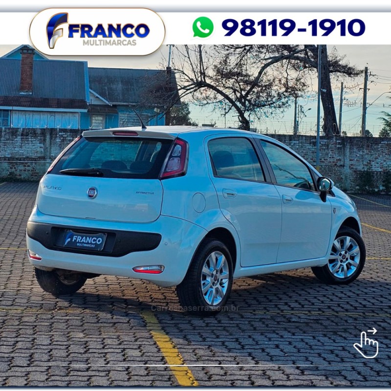 PUNTO 1.4 ATTRACTIVE ITALIA 8V FLEX 4P MANUAL - 2017 - VACARIA