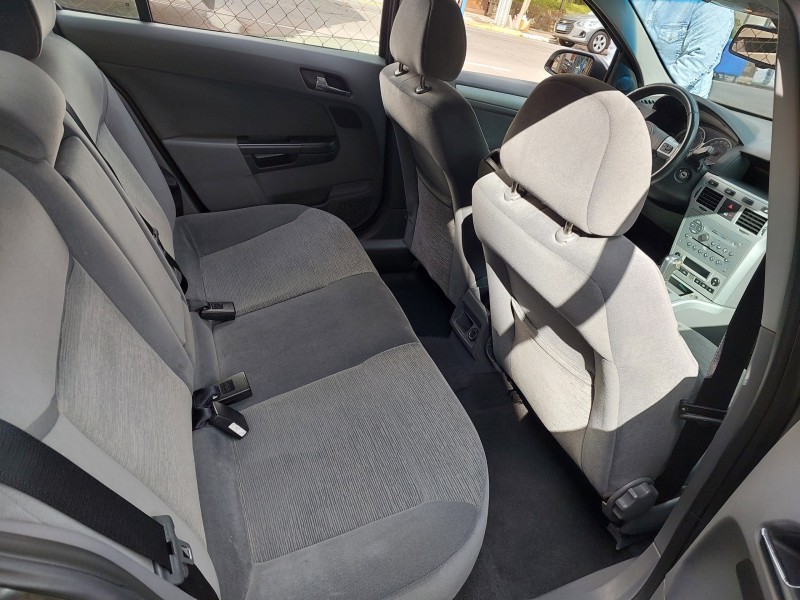 VECTRA 2.0 MPFI ELEGANCE 8V FLEX 4P AUTOMÁTICO - 2011 - BENTO GONçALVES