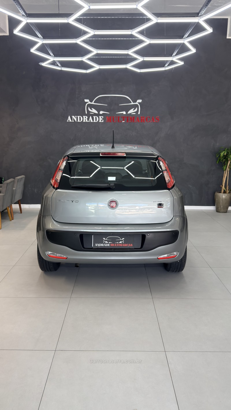 PUNTO 1.4 ATTRACTIVE ITALIA 8V FLEX 4P MANUAL - 2016 - CAXIAS DO SUL