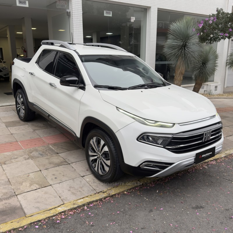 TORO 2.0 16V TURBO DIESEL VOLCANO AT9 4X4 AUTOMÁTICO - 2022 - FLORES DA CUNHA